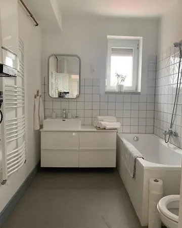 Belvarosi Apartman Apartament Keszthely